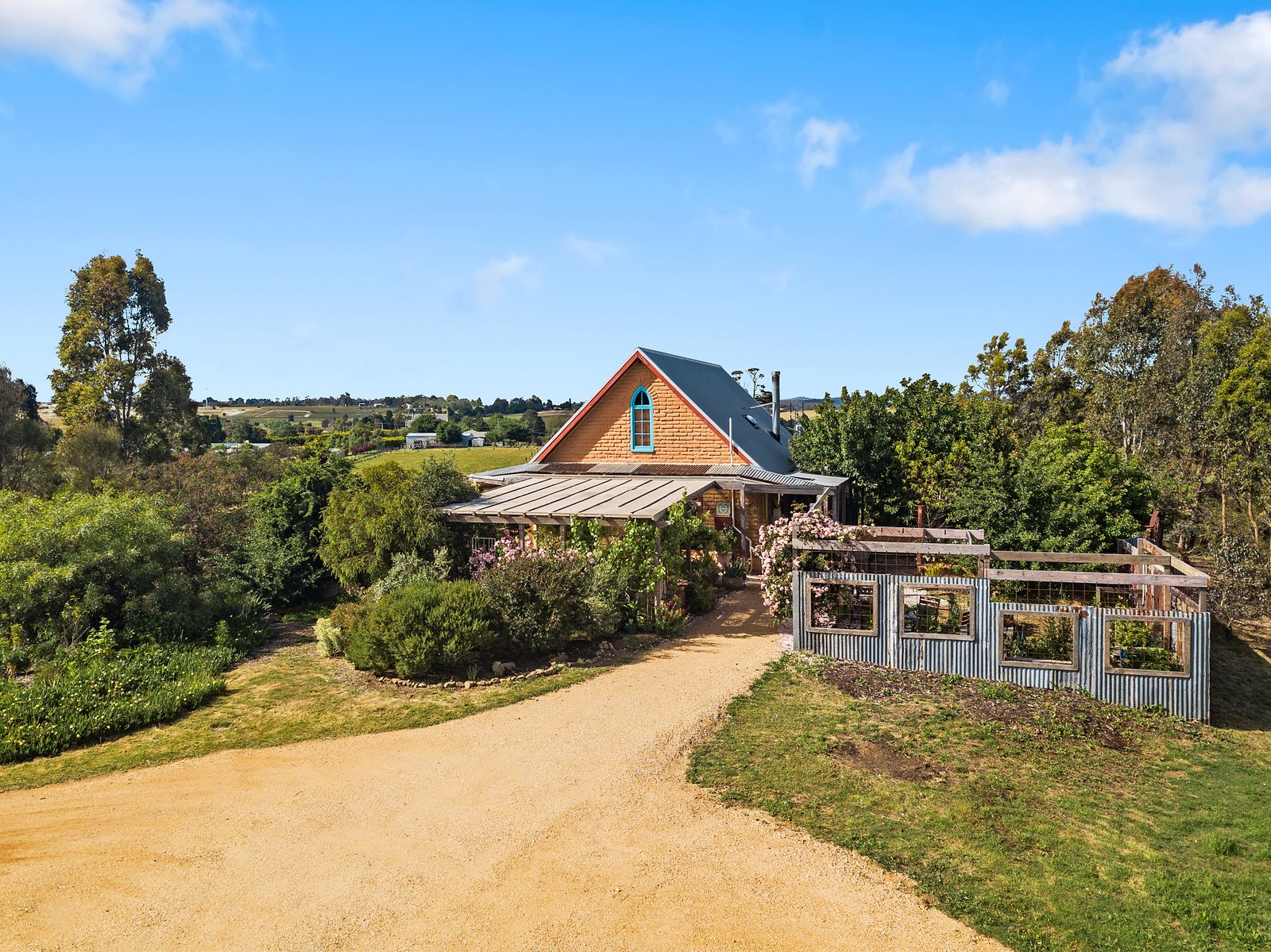 41 Pennos Road TARADALE 1