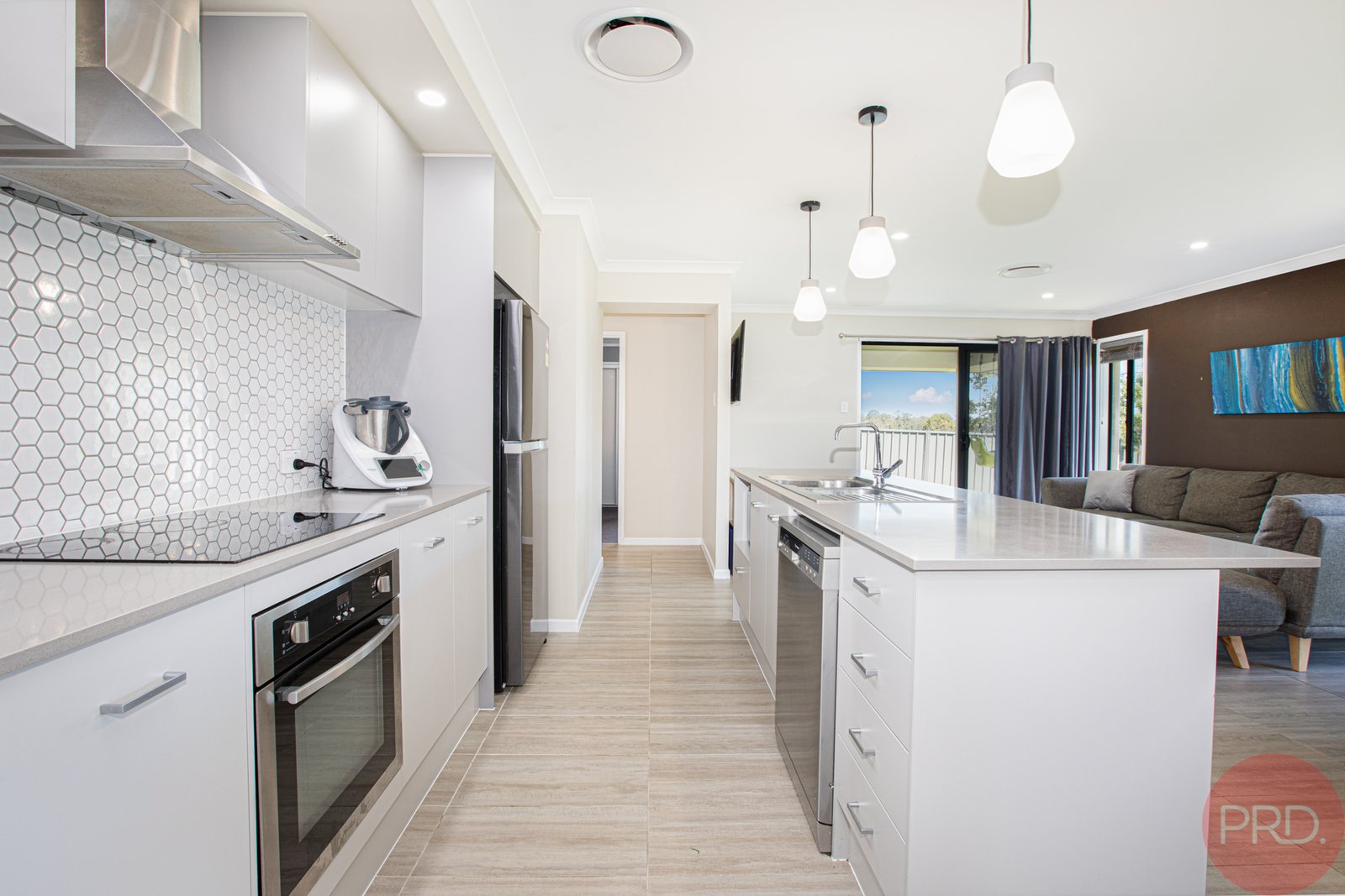 41 Radiant Avenue BOLWARRA HEIGHTS 6