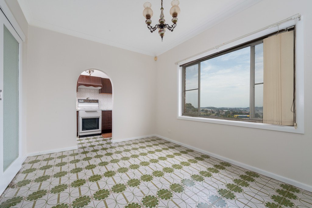 41 Robertson St  PORT KEMBLA 4