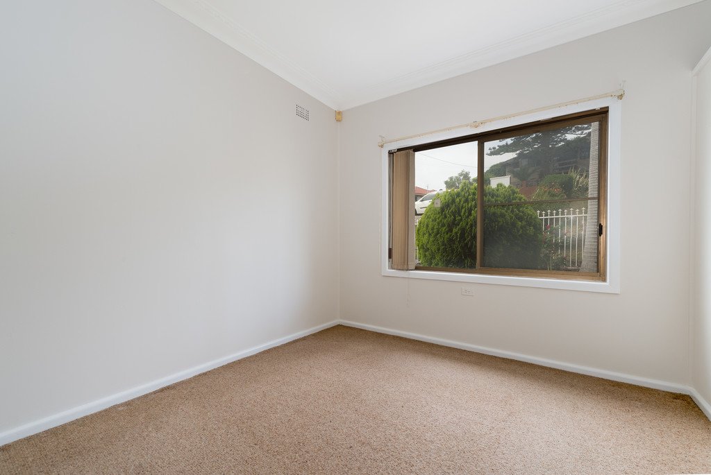 41 Robertson St  PORT KEMBLA 9