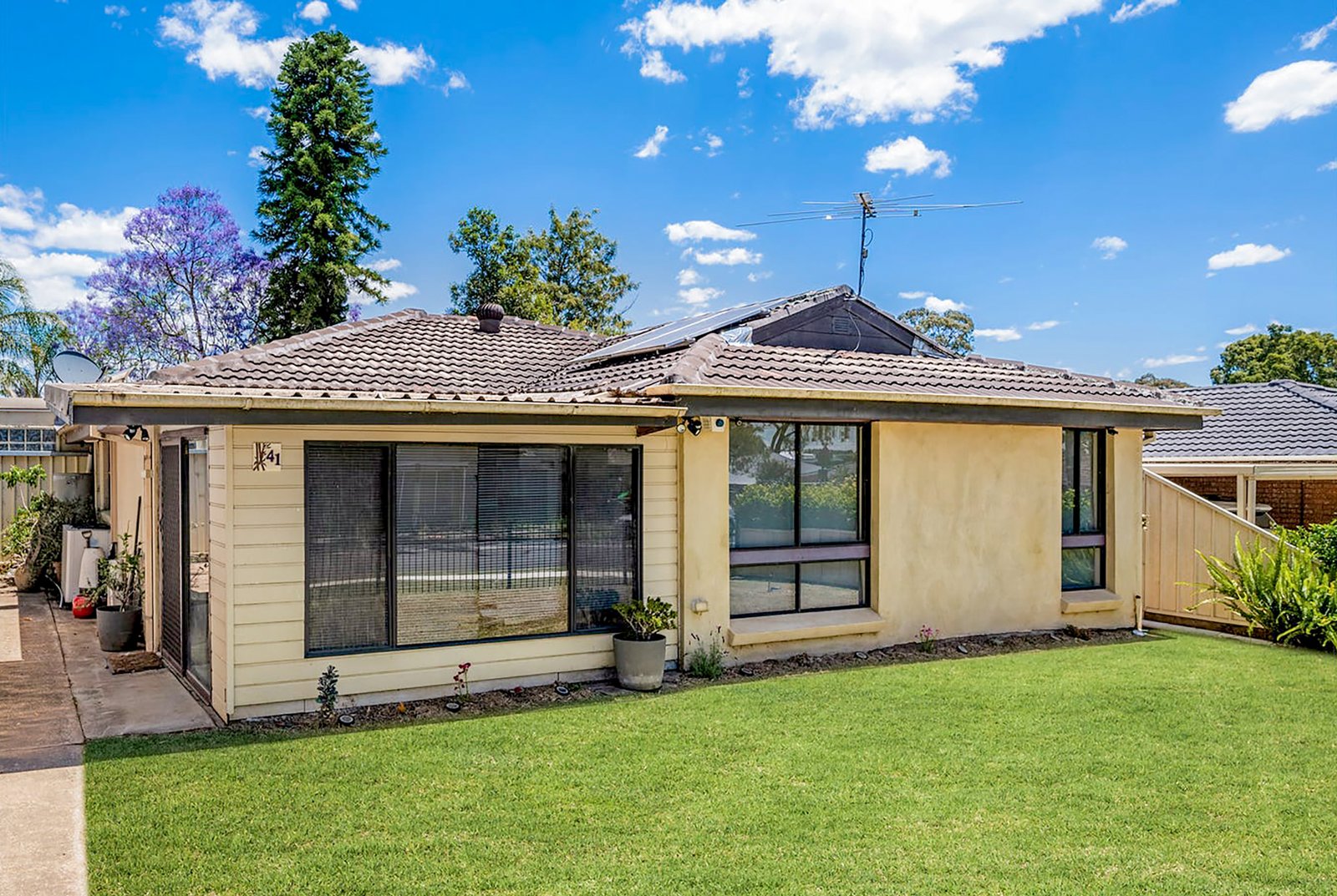 41 Sackville Street INGLEBURN 1