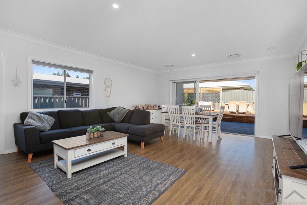 41 Sandridge Street THORNTON 6