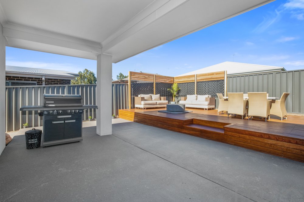 41 Sandridge Street THORNTON 7