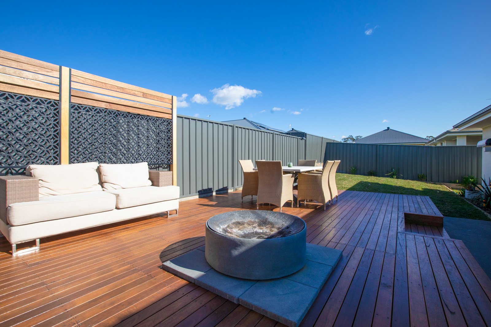 41 Sandridge Street THORNTON 10