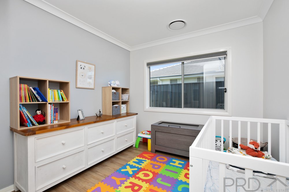 41 Sandridge Street THORNTON 18