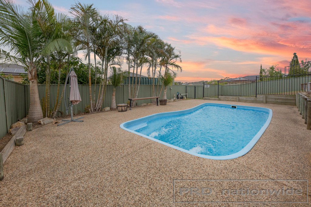 41 Somerset Drive THORNTON 17