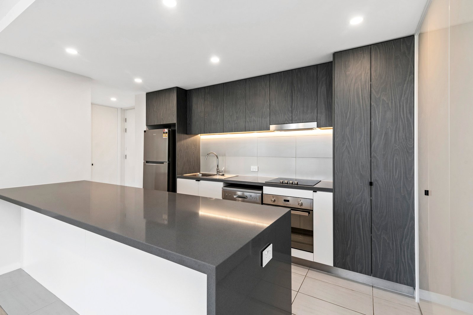 4/1 South Street COOLANGATTA 3