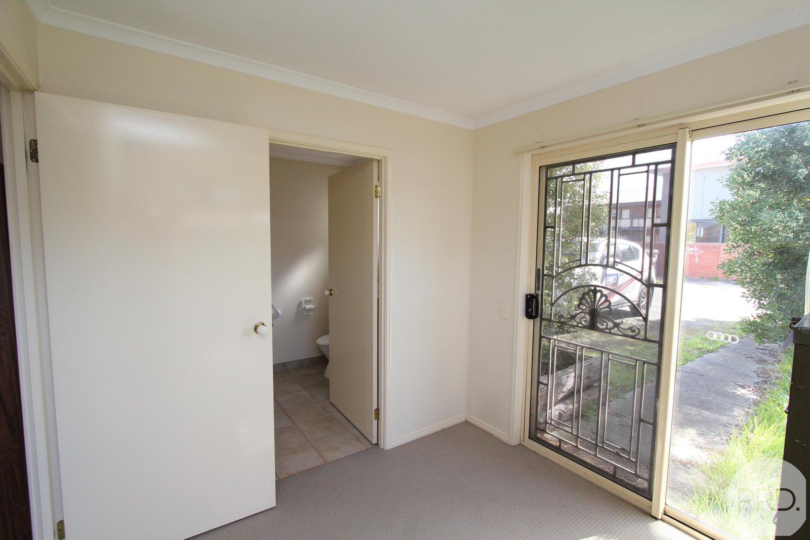 41 St Pauls Way BAKERY HILL 11