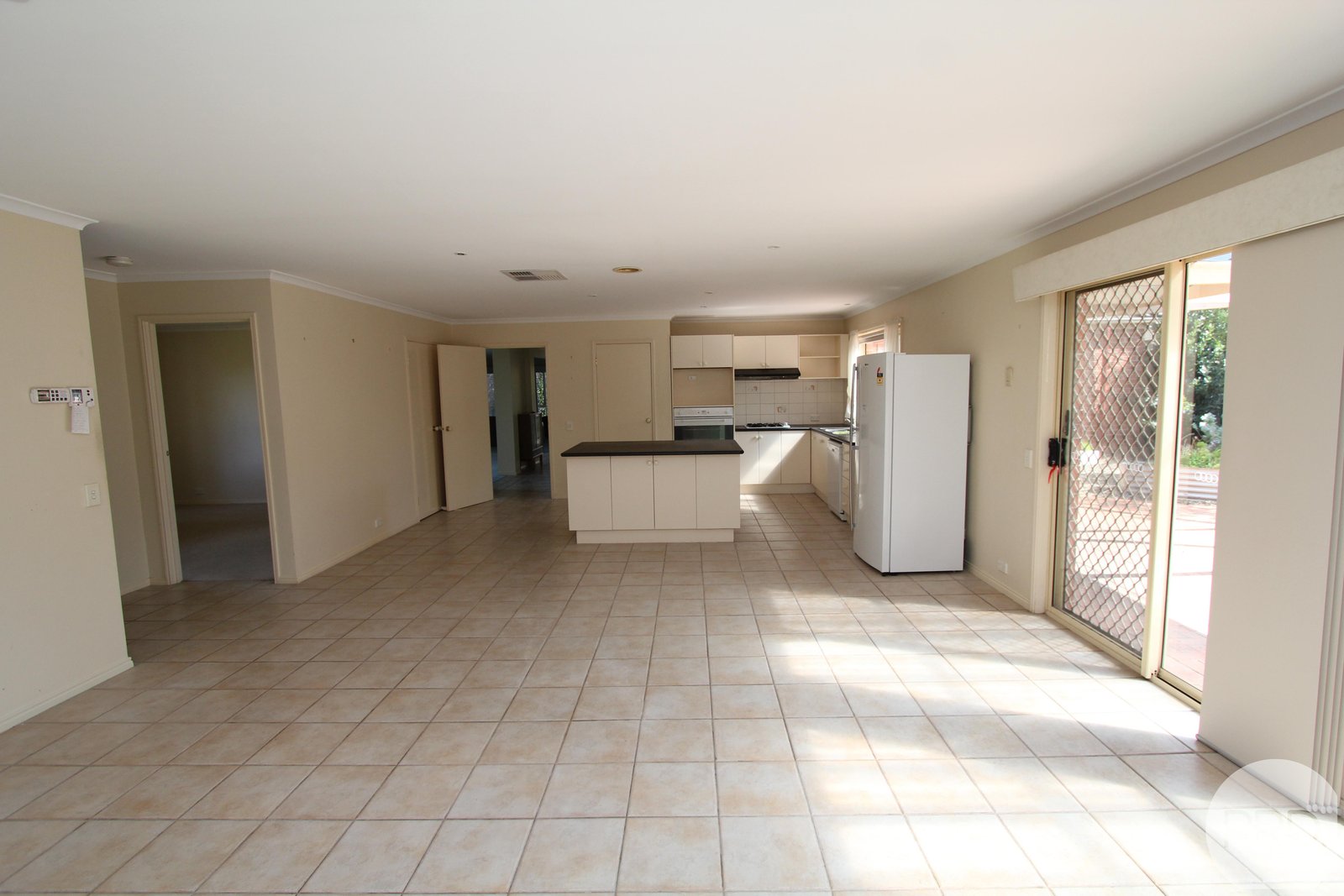 41 St Pauls Way BAKERY HILL 13