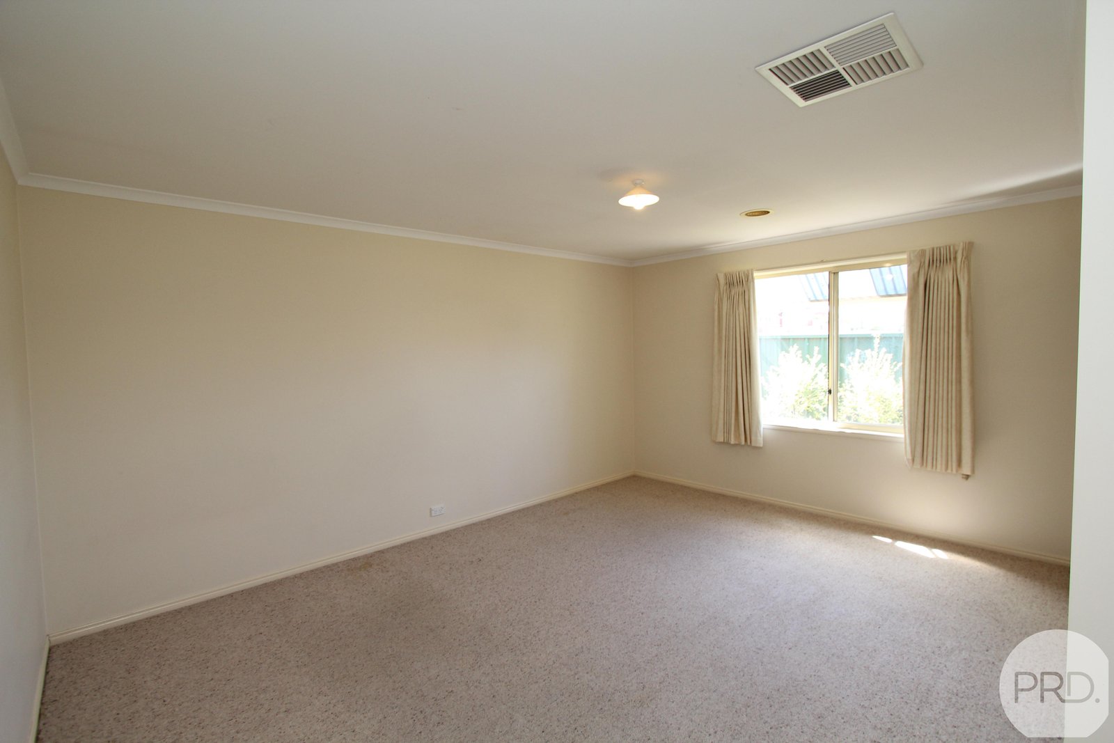 41 St Pauls Way BAKERY HILL 18