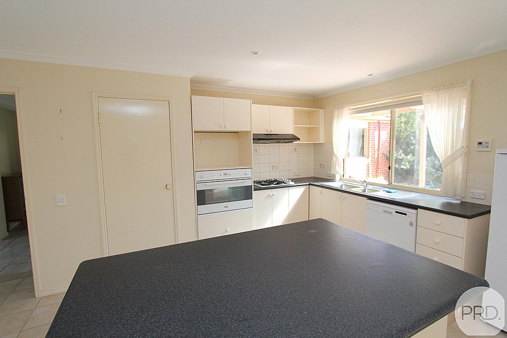 41 St Pauls Way BAKERY HILL 9