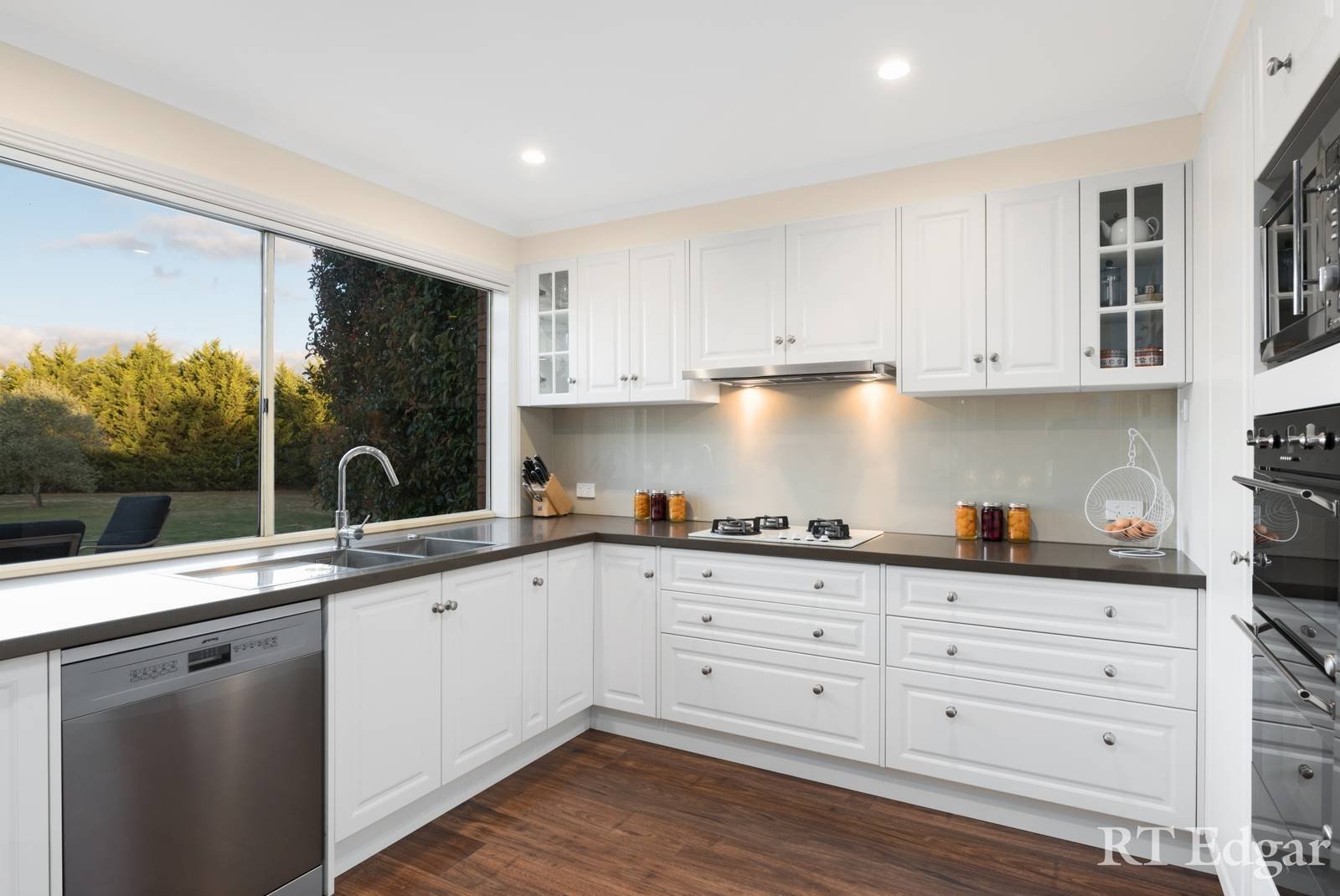 Real Estate and Property in 41 Stuartfield Avenue, Romsey, VIC