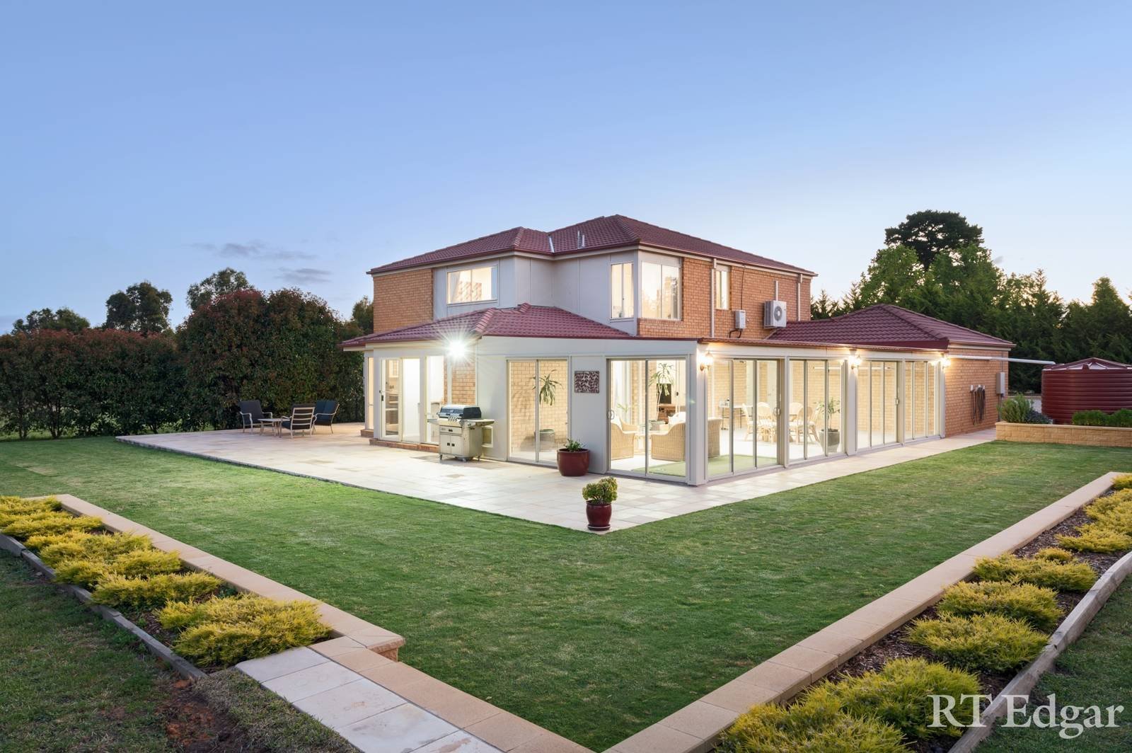 Real Estate and Property in 41 Stuartfield Avenue, Romsey, VIC