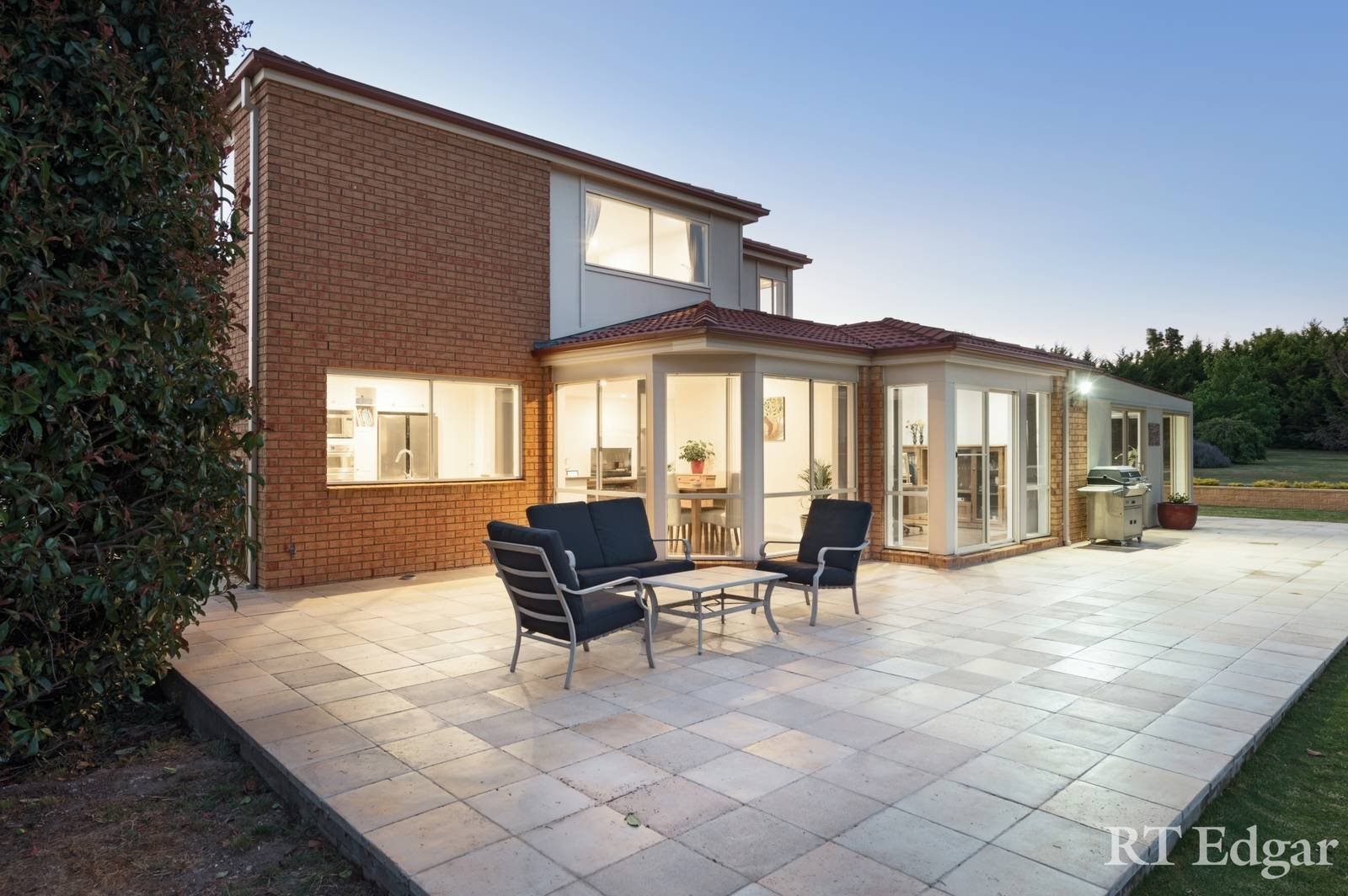 Real Estate and Property in 41 Stuartfield Avenue, Romsey, VIC