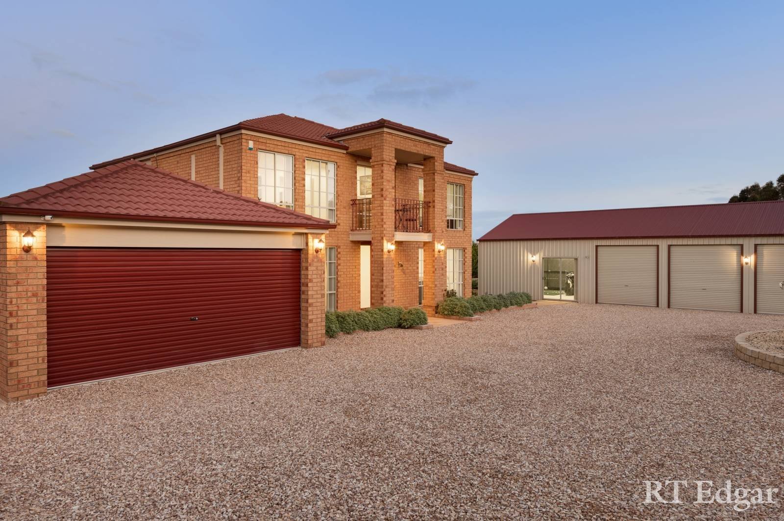 Real Estate and Property in 41 Stuartfield Avenue, Romsey, VIC