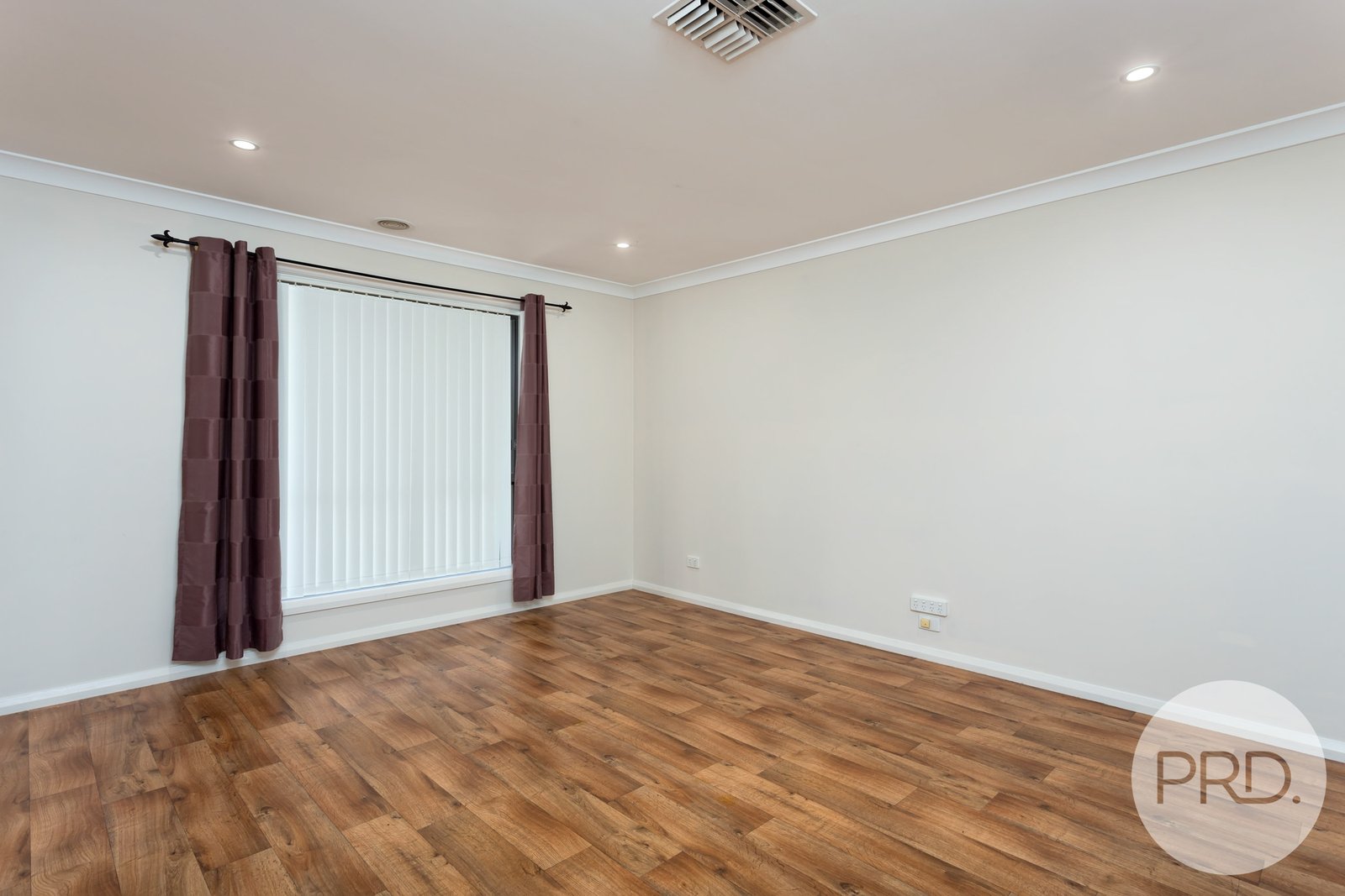 41 Swan Street ASHMONT 6