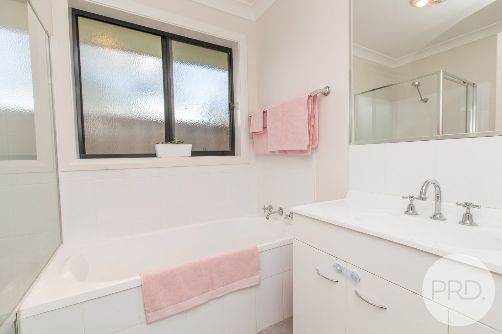 41 Swan Street ASHMONT 9