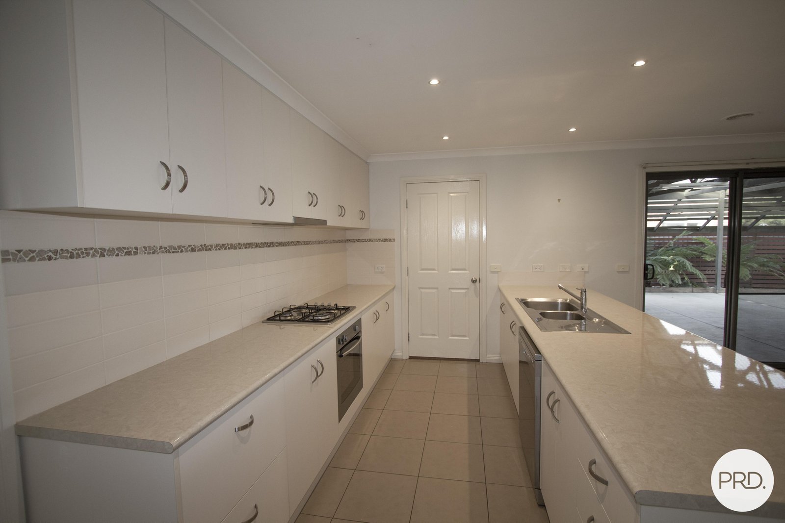 41 Tudor Avenue DELACOMBE 8