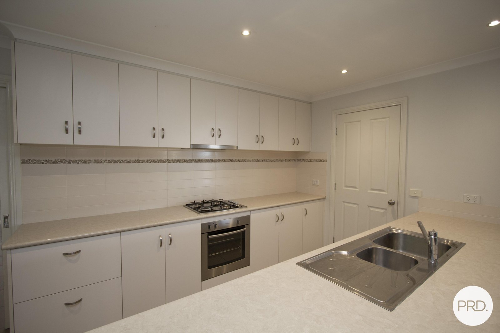 41 Tudor Avenue DELACOMBE 10