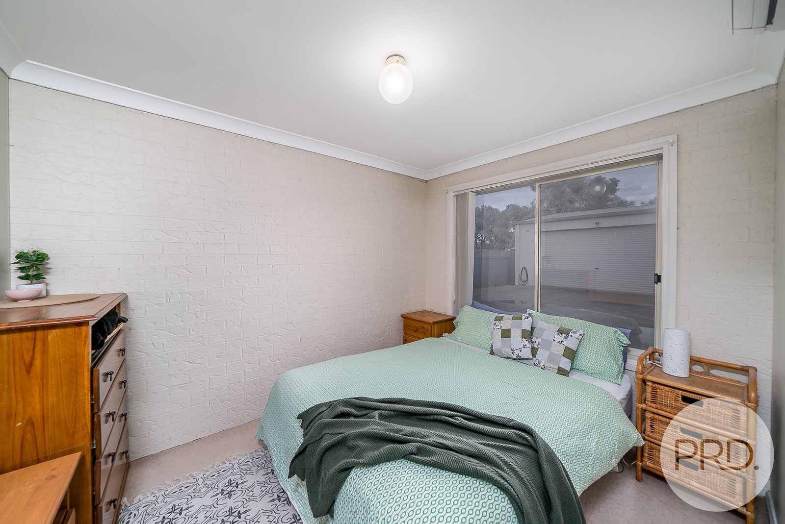 41 Warrambool Crescent GLENFIELD PARK 7