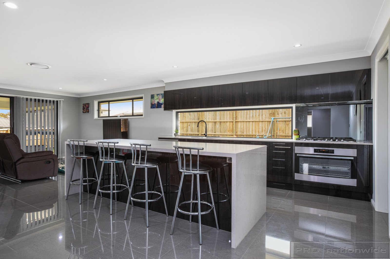 41 Watervale Circuit CHISHOLM 9