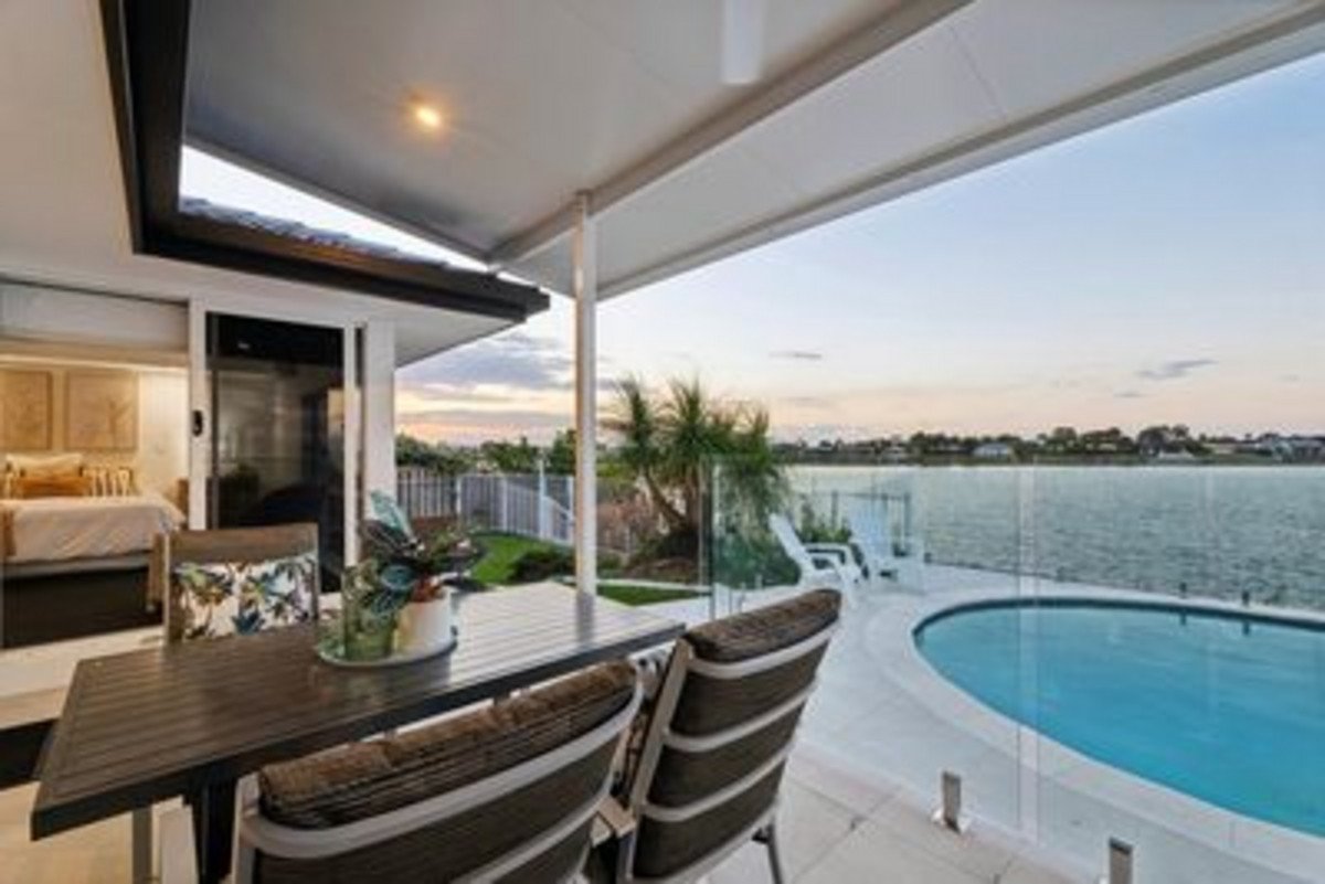 41 Wedgebill Parade Burleigh Waters 13