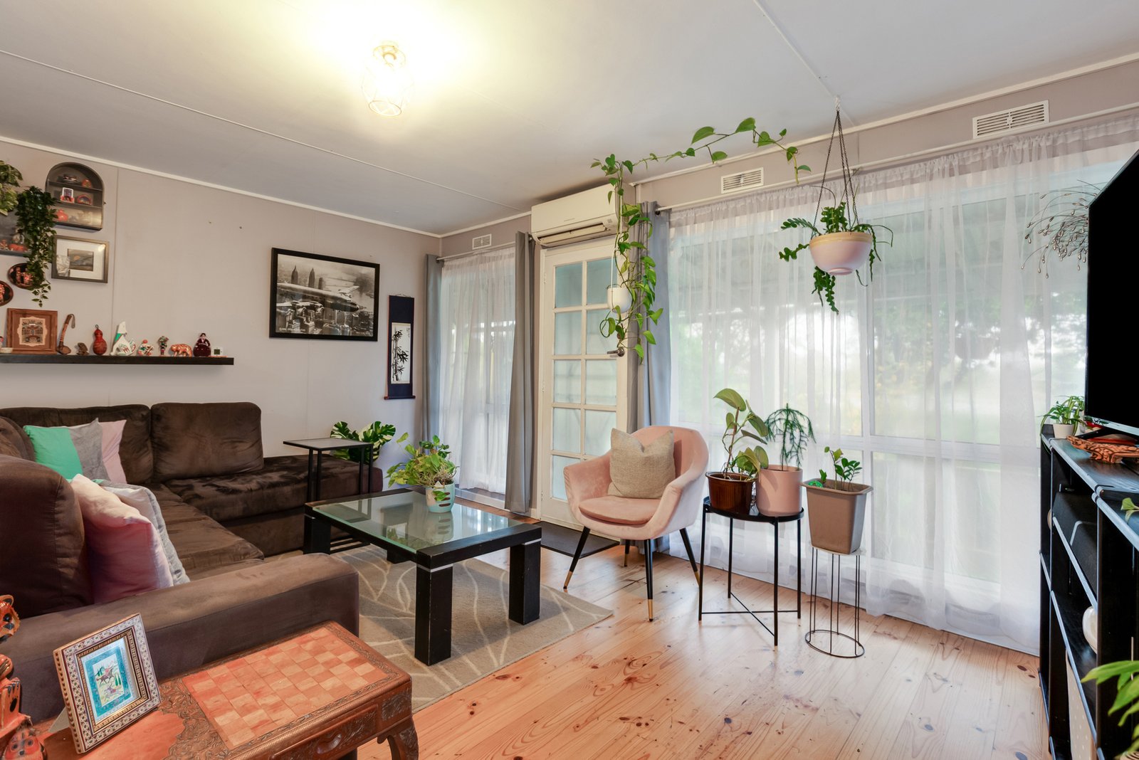 Gallery: 41 White Street