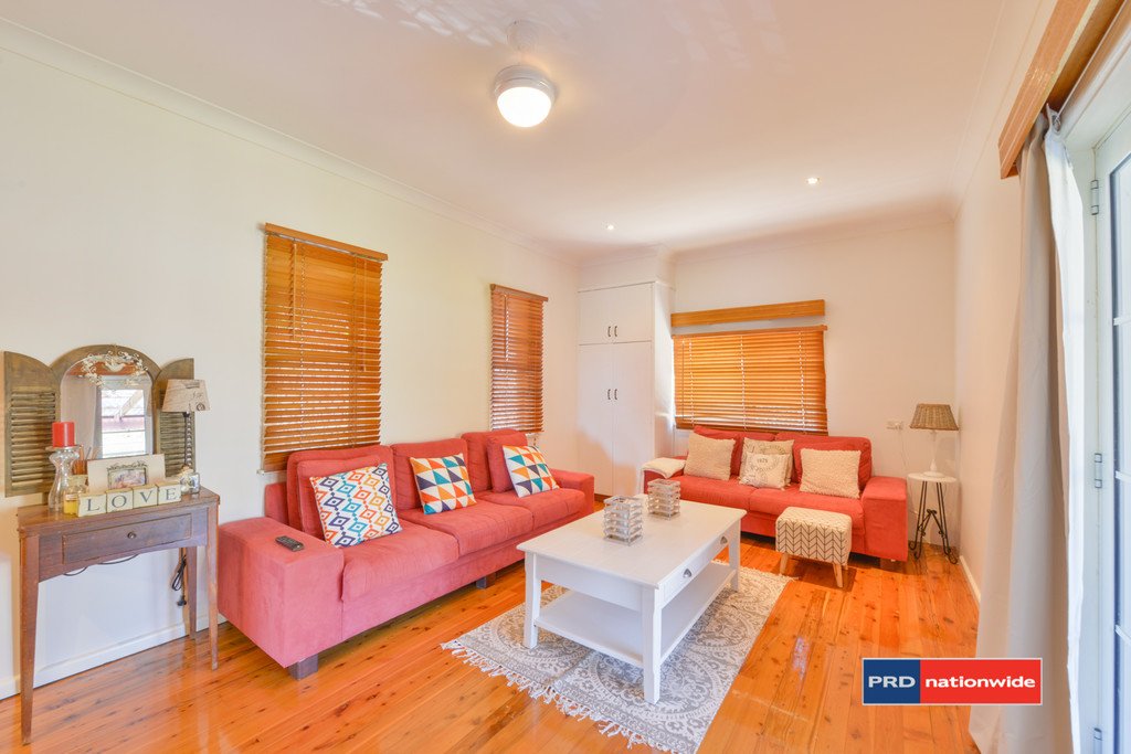 41 Wilburtree Street TAMWORTH 11