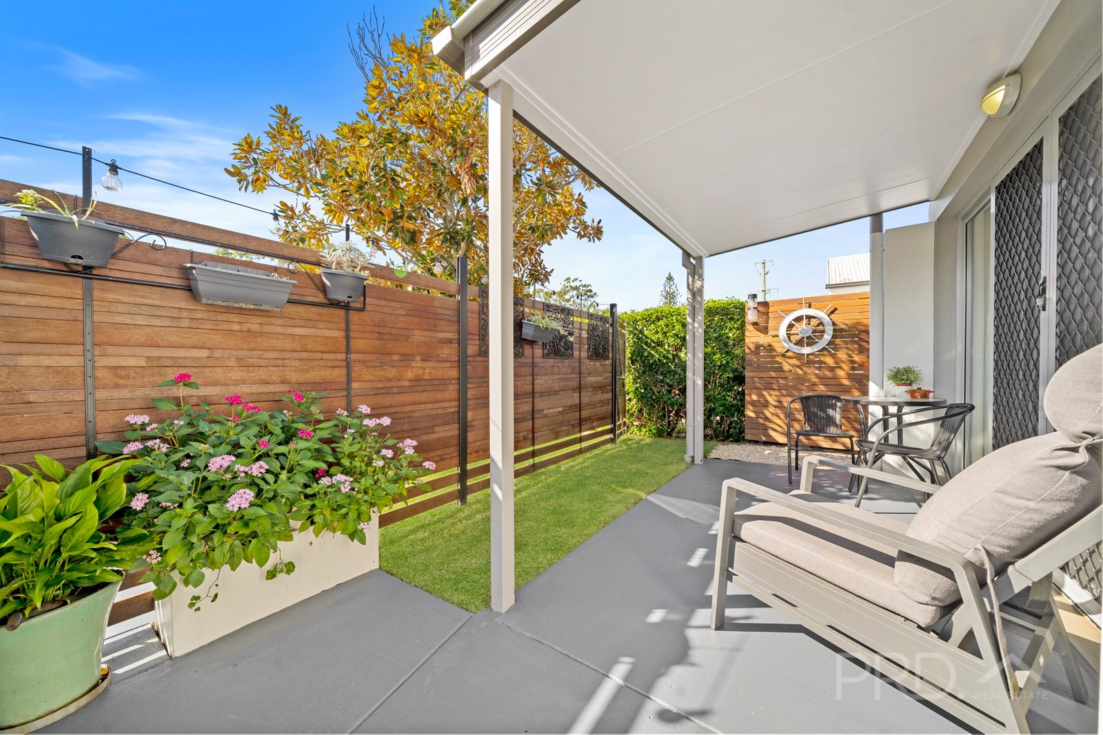 4/10-16 SALISBURY Street REDLAND BAY 2