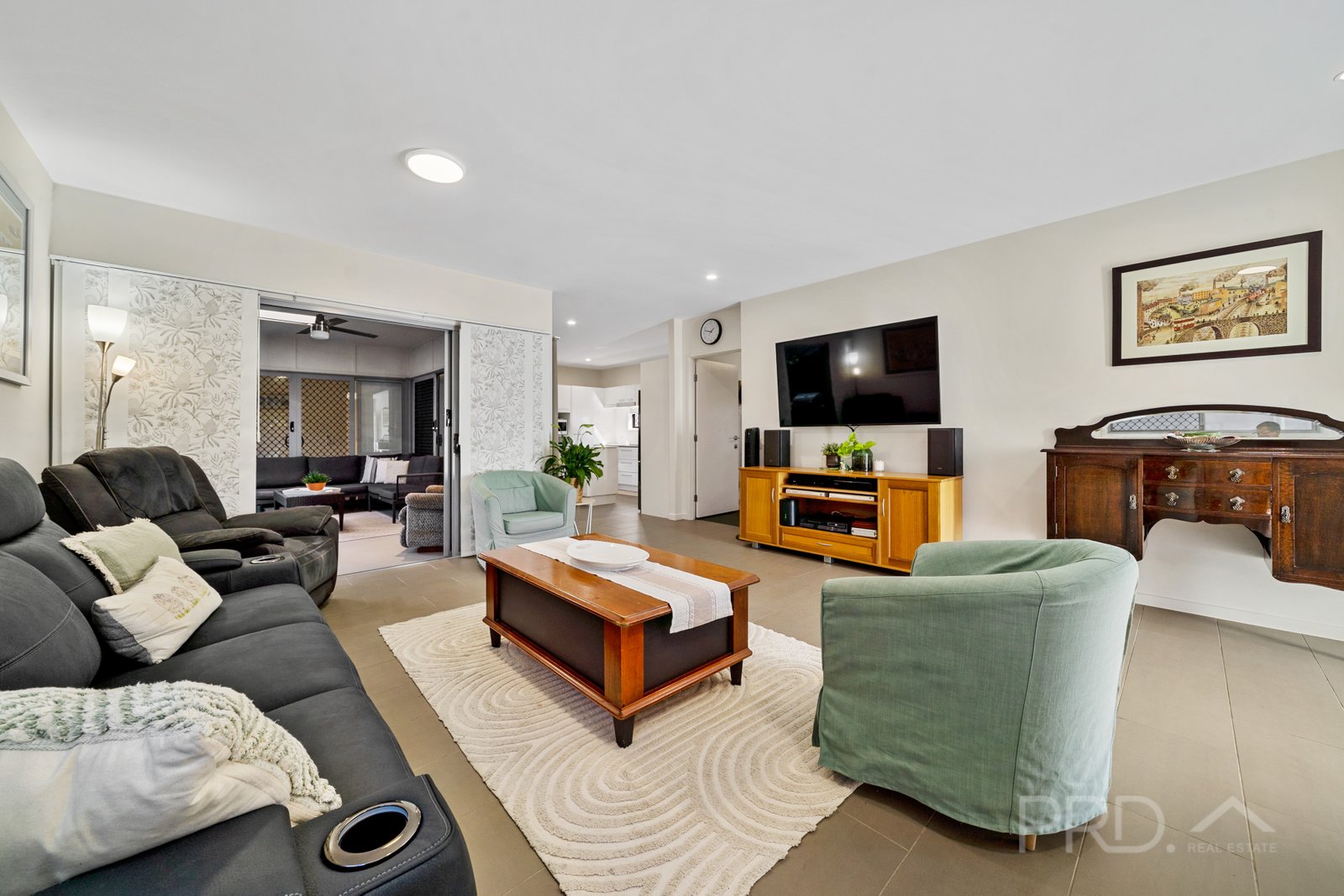 4/10-16 SALISBURY Street REDLAND BAY 3