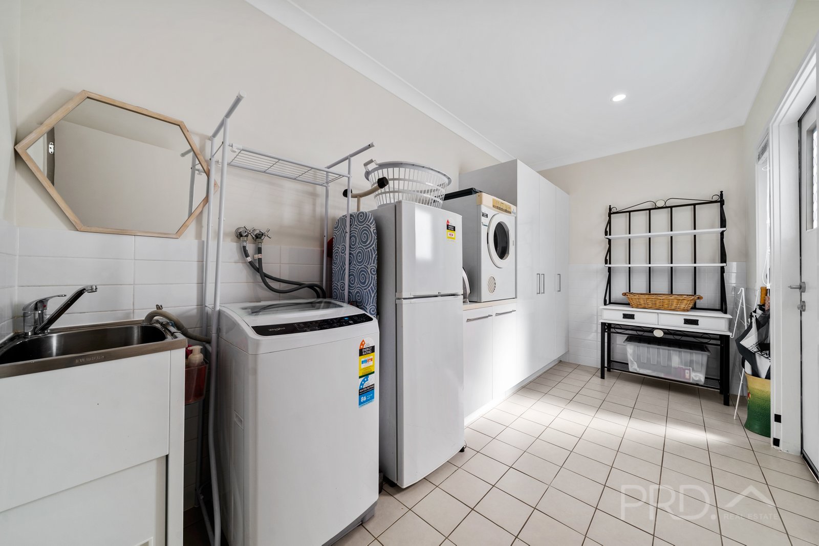 4/10-16 SALISBURY Street REDLAND BAY 12