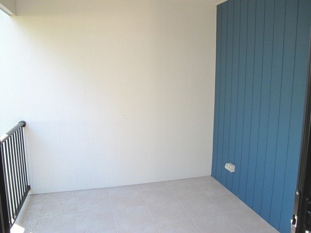 4/10 Arthur Street BOYNE ISLAND 11