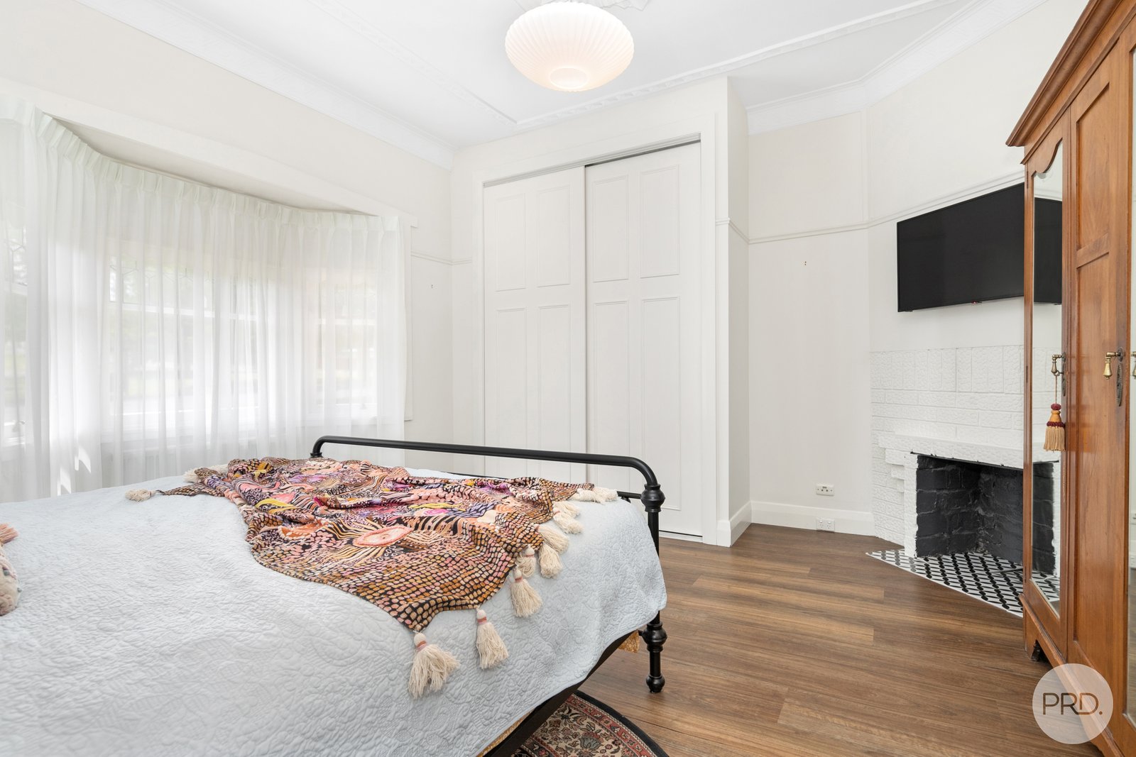 410 Chisholm Street BLACK HILL 7