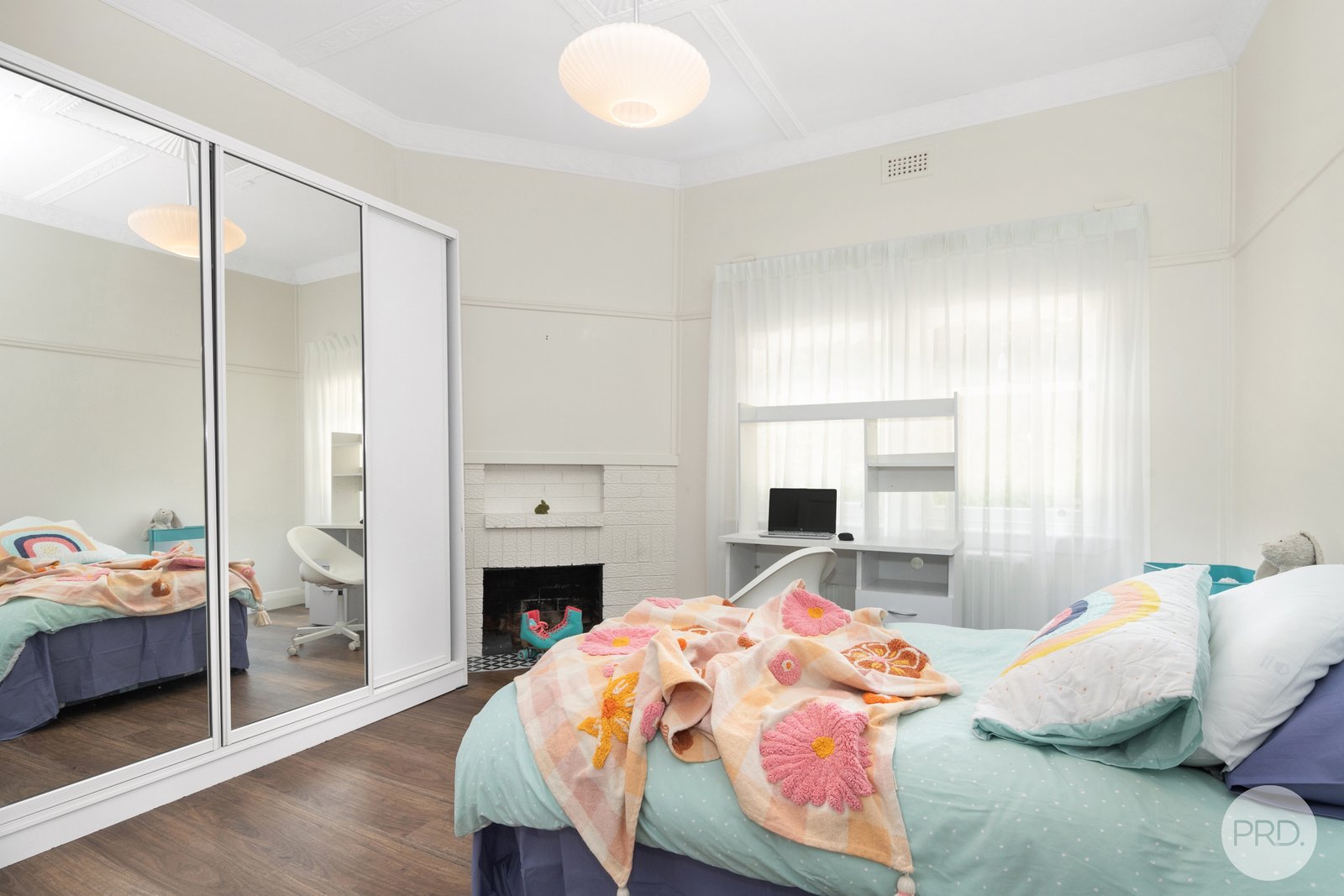 410 Chisholm Street BLACK HILL 9