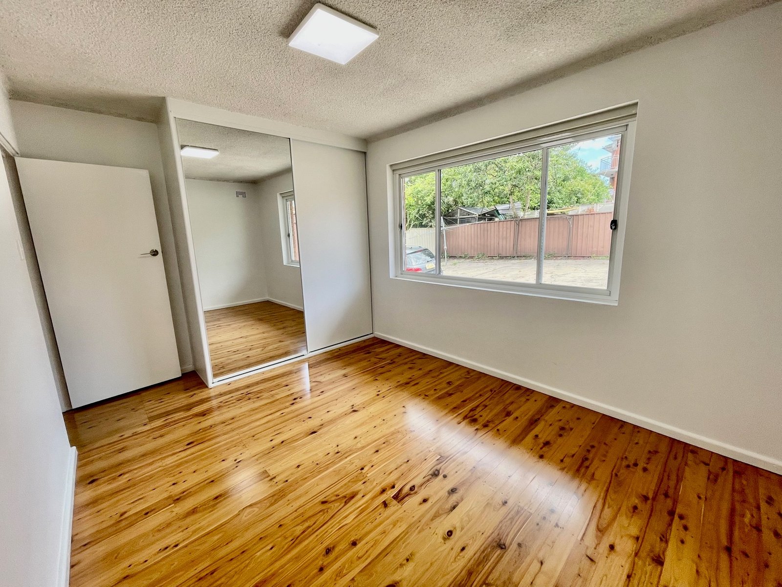 4/10 Colin Street LAKEMBA 3