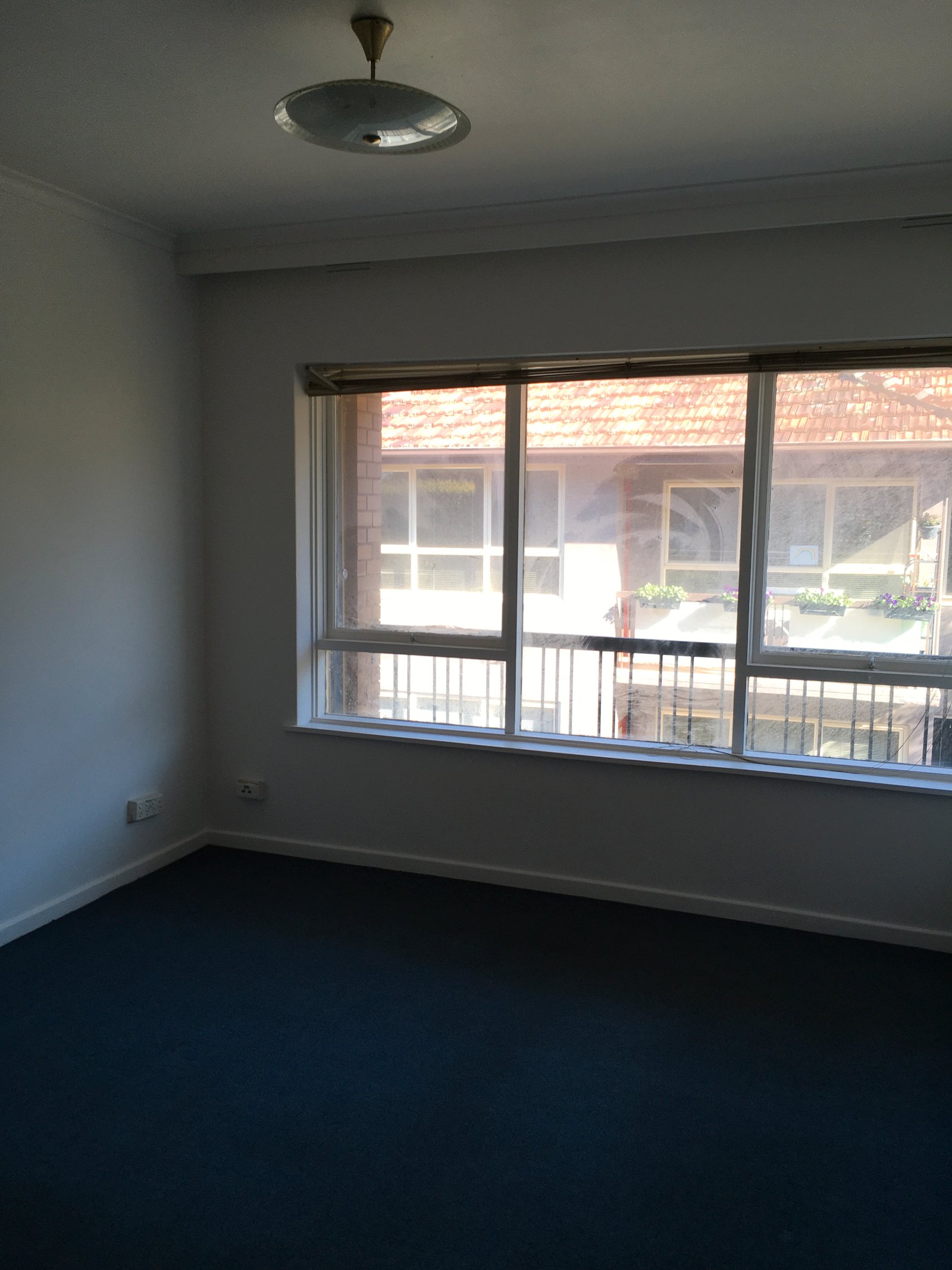 Gallery: 4/10 Commercial Road