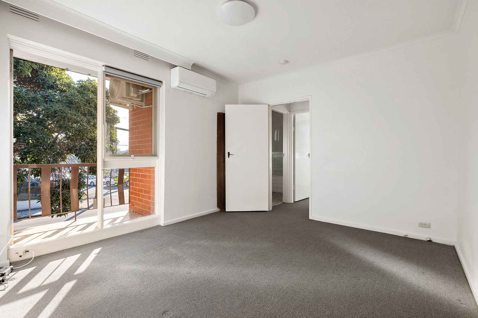 Real Estate and Property in 4/10 Derby Cres , Caulfield East, VIC