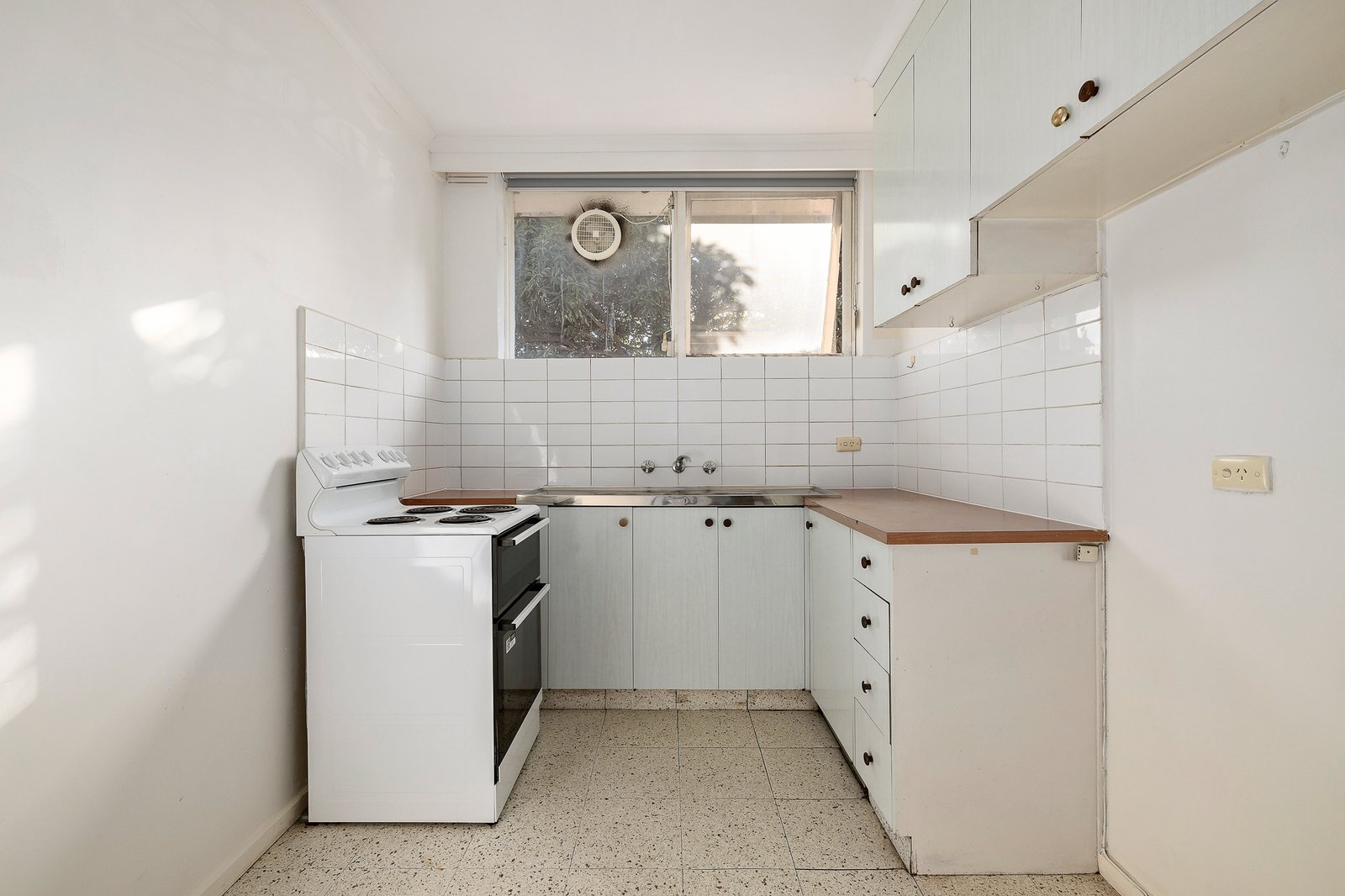 Real Estate and Property in 4/10 Derby Cres , Caulfield East, VIC