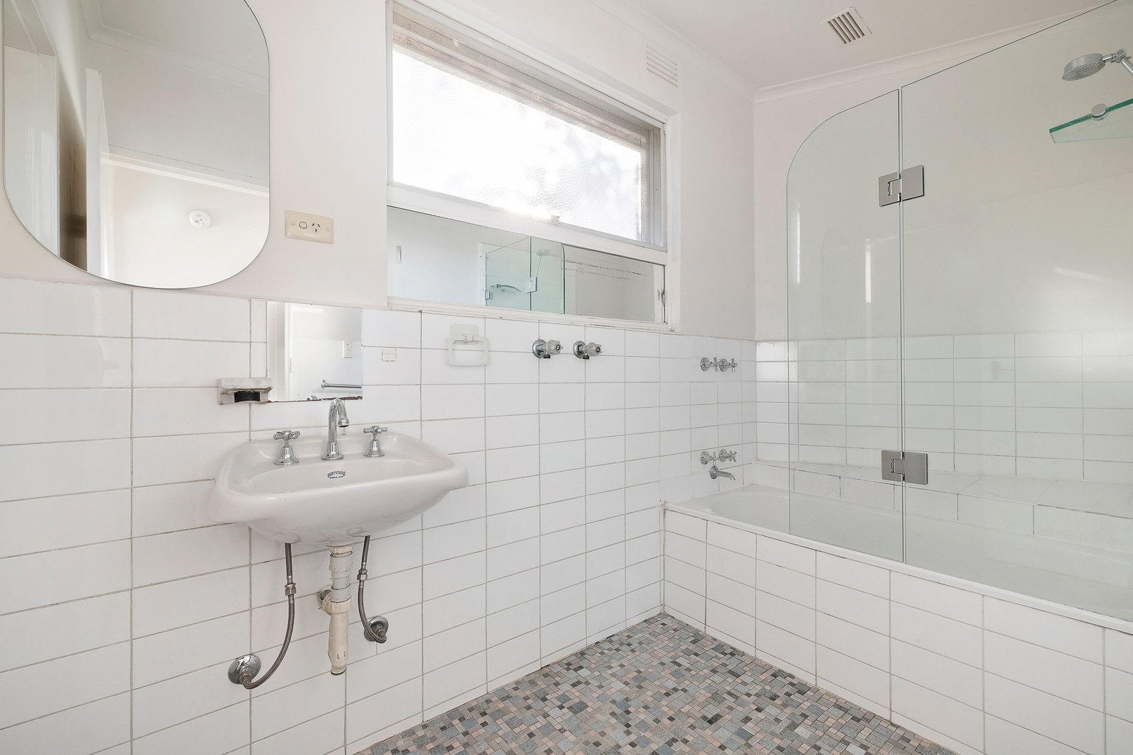 Real Estate and Property in 4/10 Derby Cres , Caulfield East, VIC