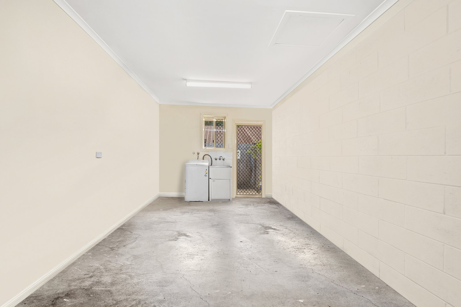 4/10 Erromango Drive JUBILEE POCKET 10