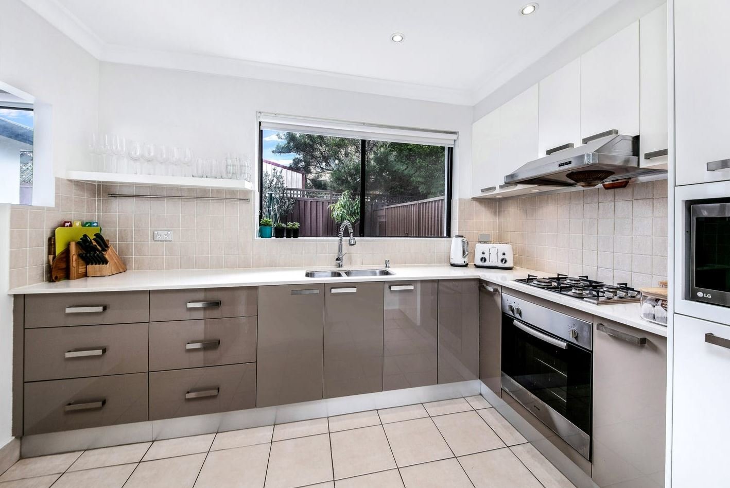 4/10 Highland Avenue ROSELANDS 3