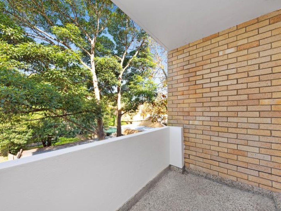 4/10 Kynaston Avenue RANDWICK 2