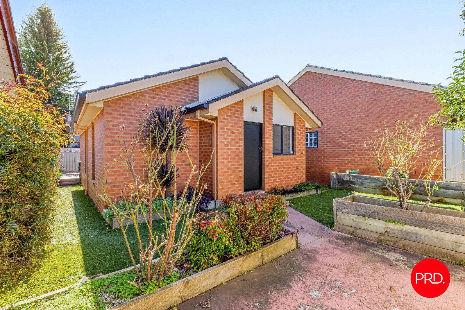 4/10 Ligar Street KENNINGTON 2