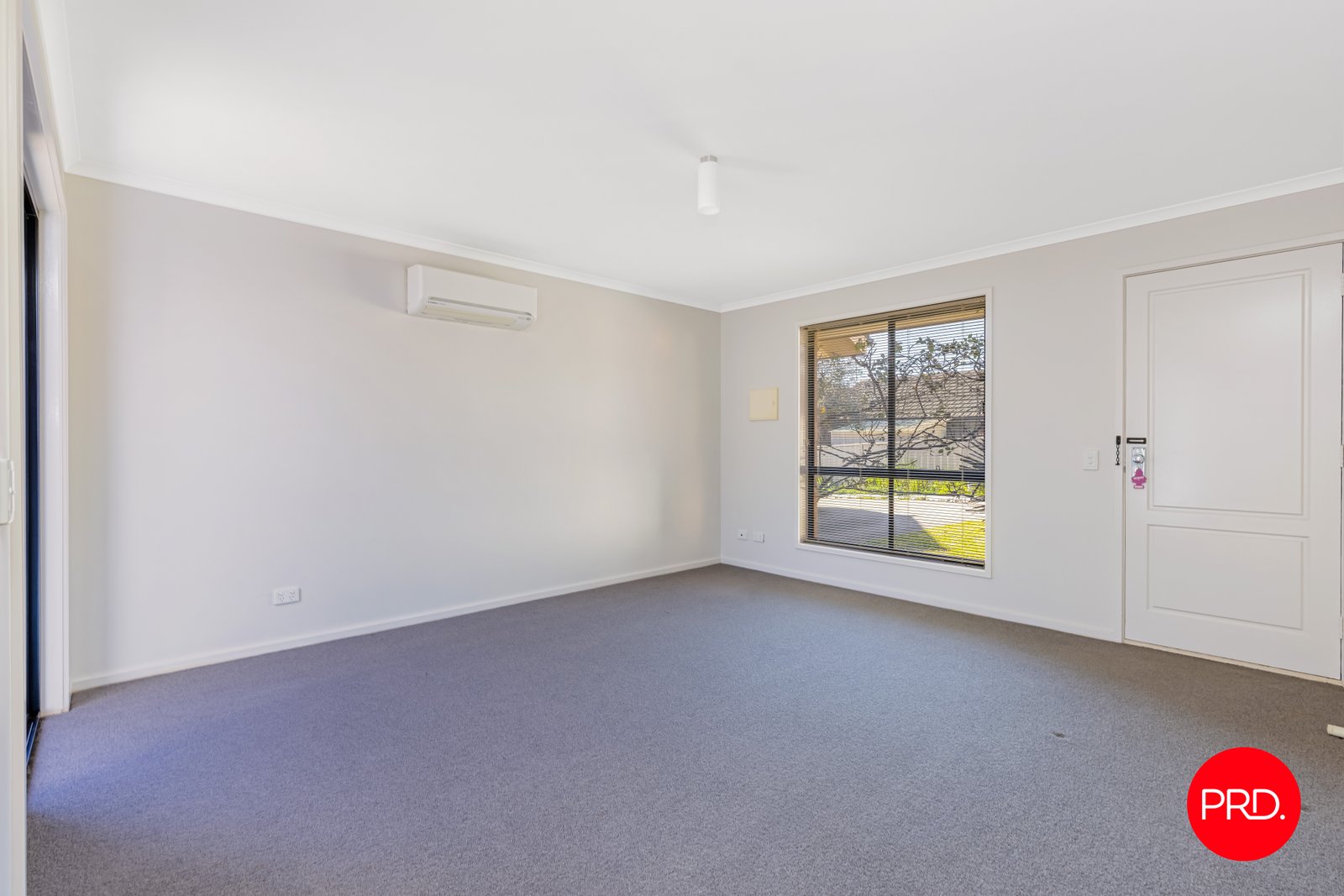 4/10 Ligar Street KENNINGTON 3