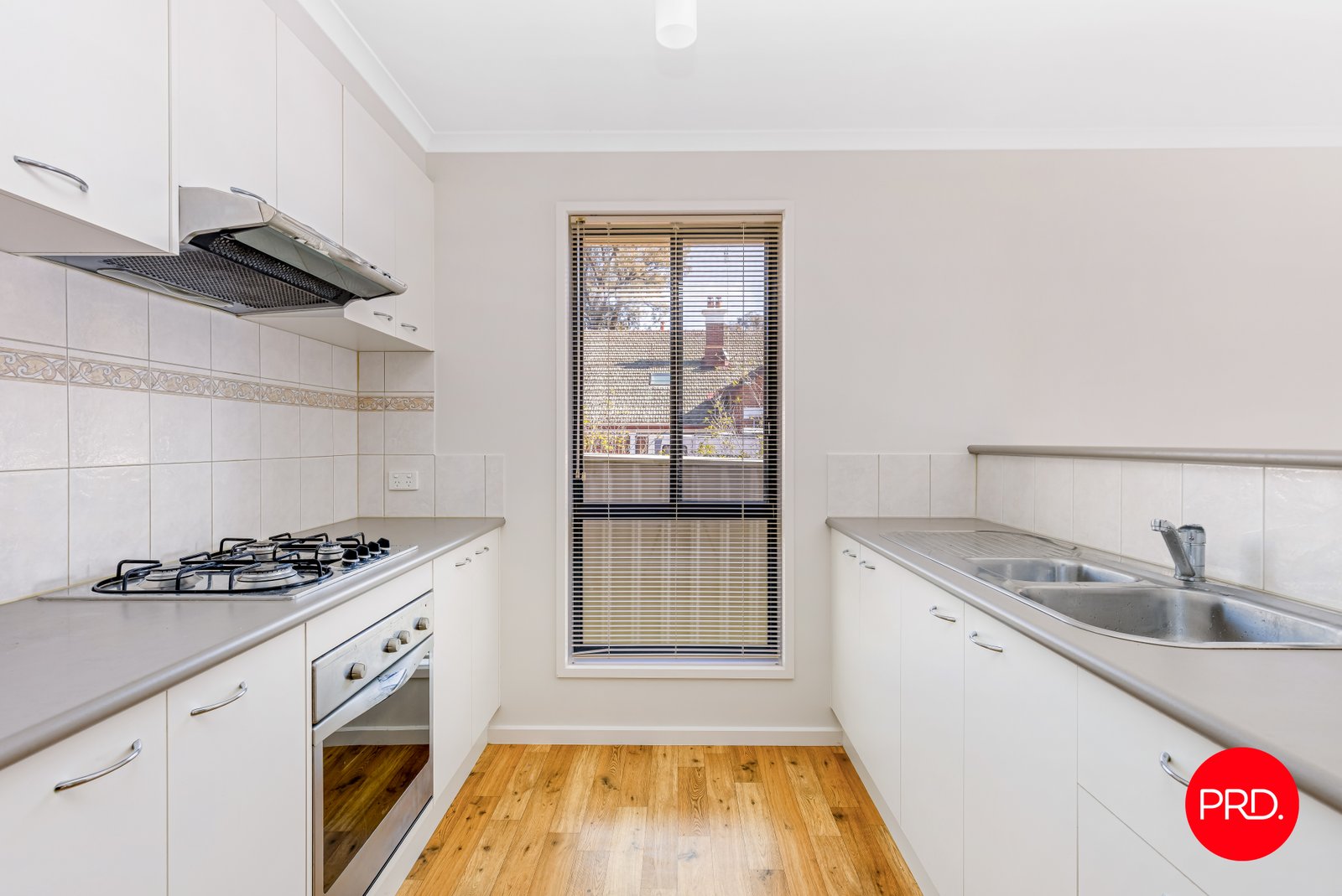 4/10 Ligar Street KENNINGTON 6