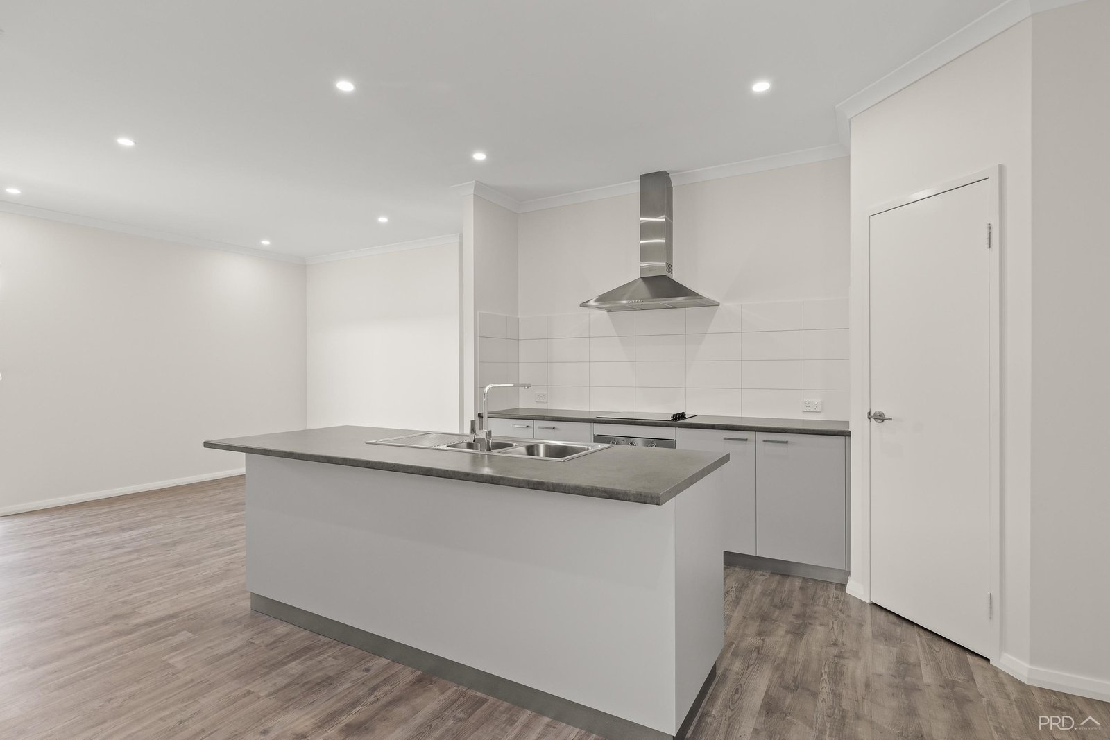 4/10 Nagula Court CABLE BEACH 4