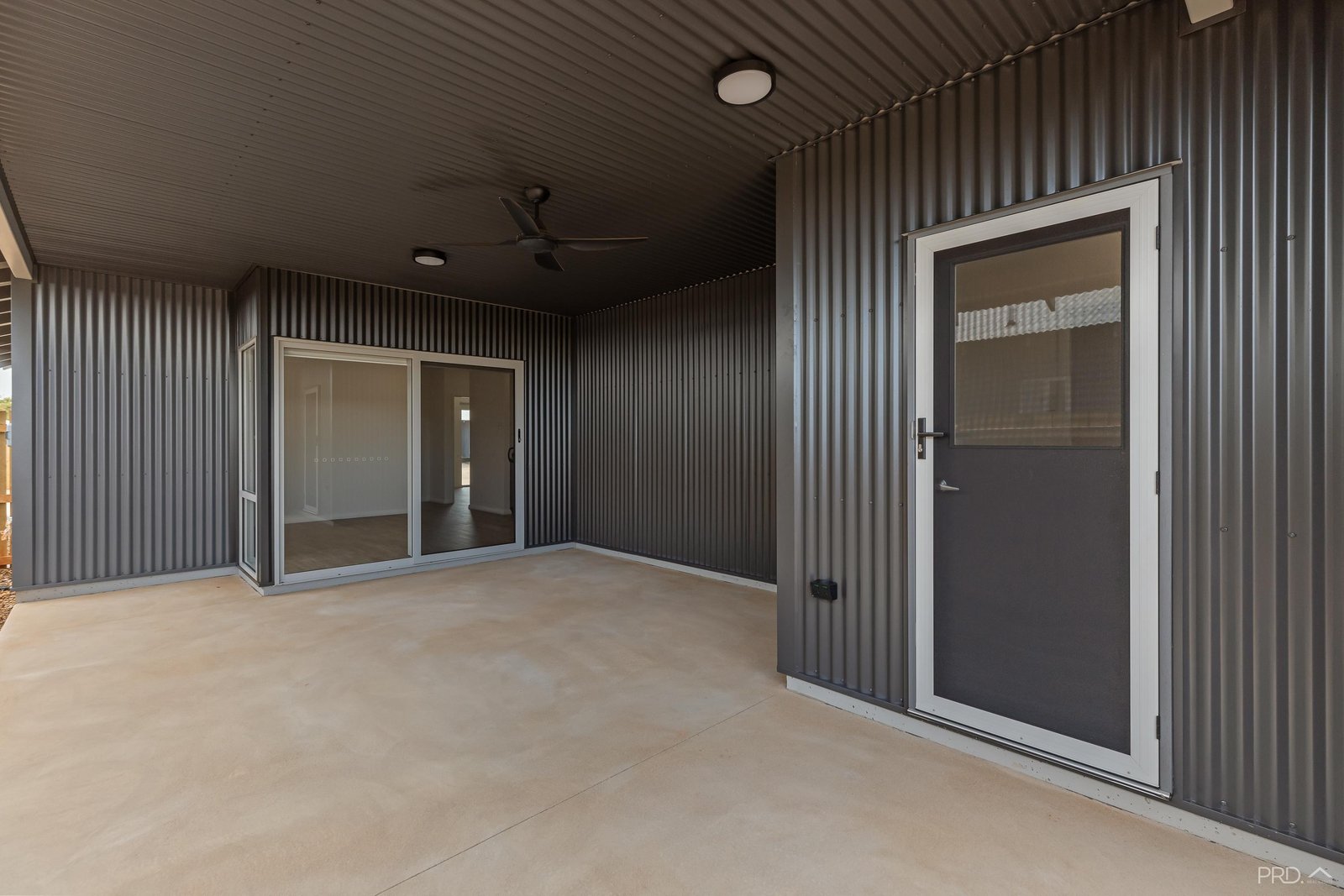 4/10 Nagula Court CABLE BEACH 23
