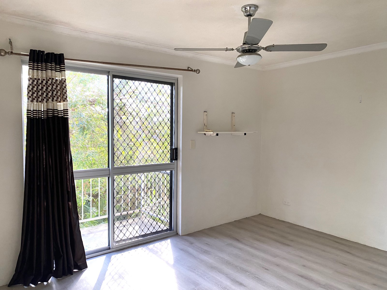 4/10 Nalla Court PALM BEACH 7