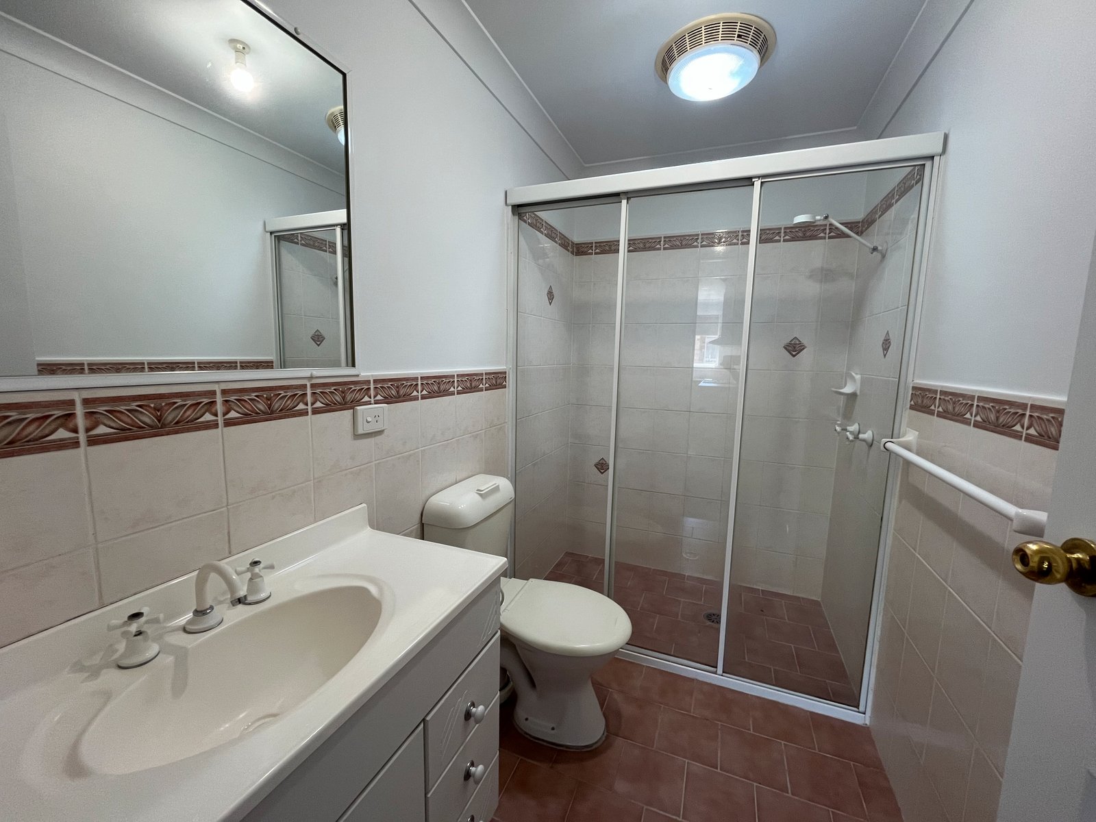 4/10 North Street TAMWORTH 7