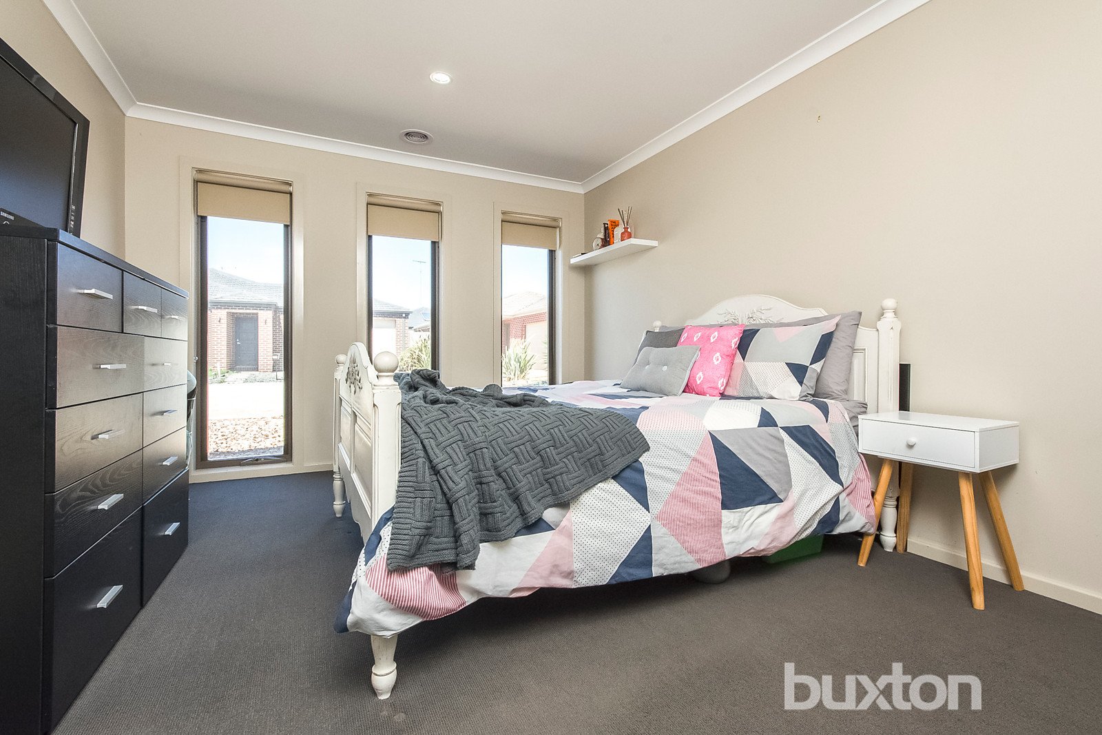 Gallery: 4/10 Oriondo Way
